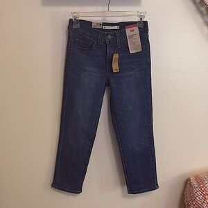 Women’s Levi’s jeans size 24 311 shaping skinny capris